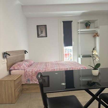 Estupendo Piso A 5 Min De La Estacion De Bus Y Tren Maria Zambrano Apartment Malaga Exterior photo